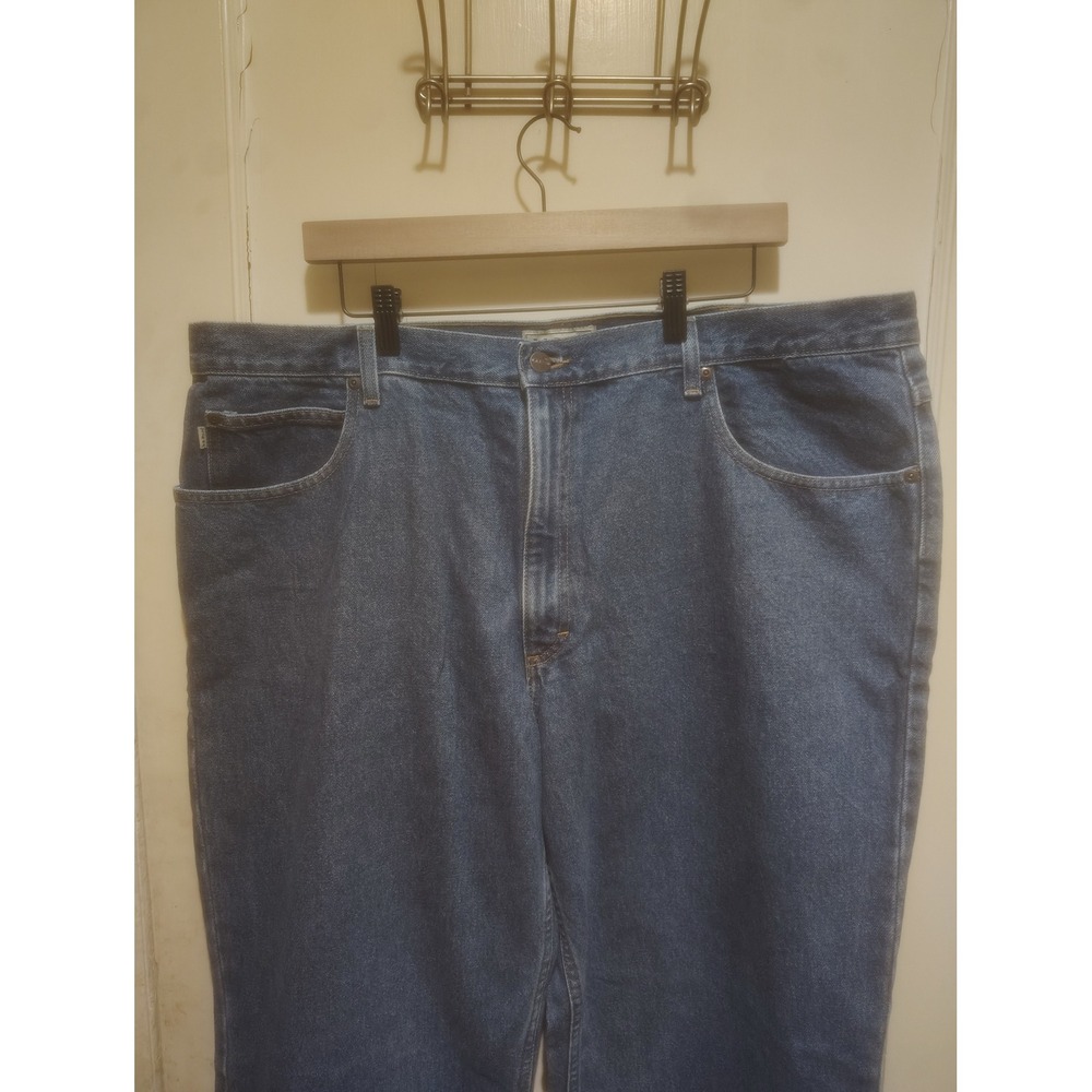 LL Bean Relaxed Fit Jeans Mens 42x32 Medium Wash Blue Denim Straight Leg 134770 - Picture 3 of 5